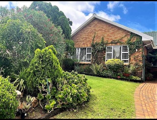 3 BEDROOM HOUSE FOR SALE IN LIBRADENE